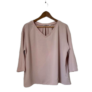 Uniqlo Soft Pink V Neck 3/4 Sleeve Blouse. Size S